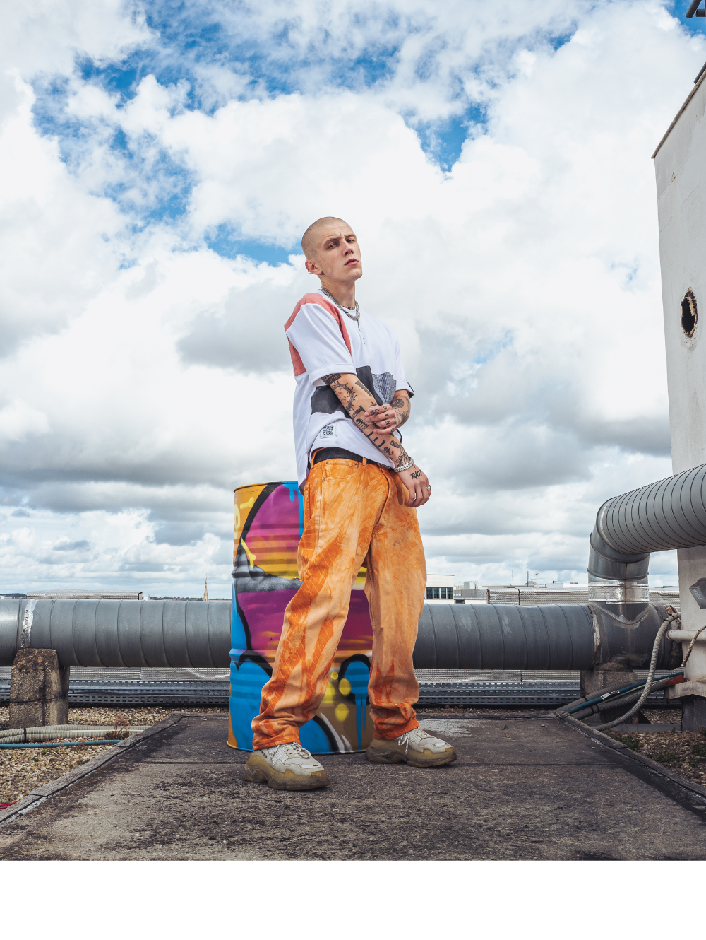 2nde Chance tshirt upcycle jeans